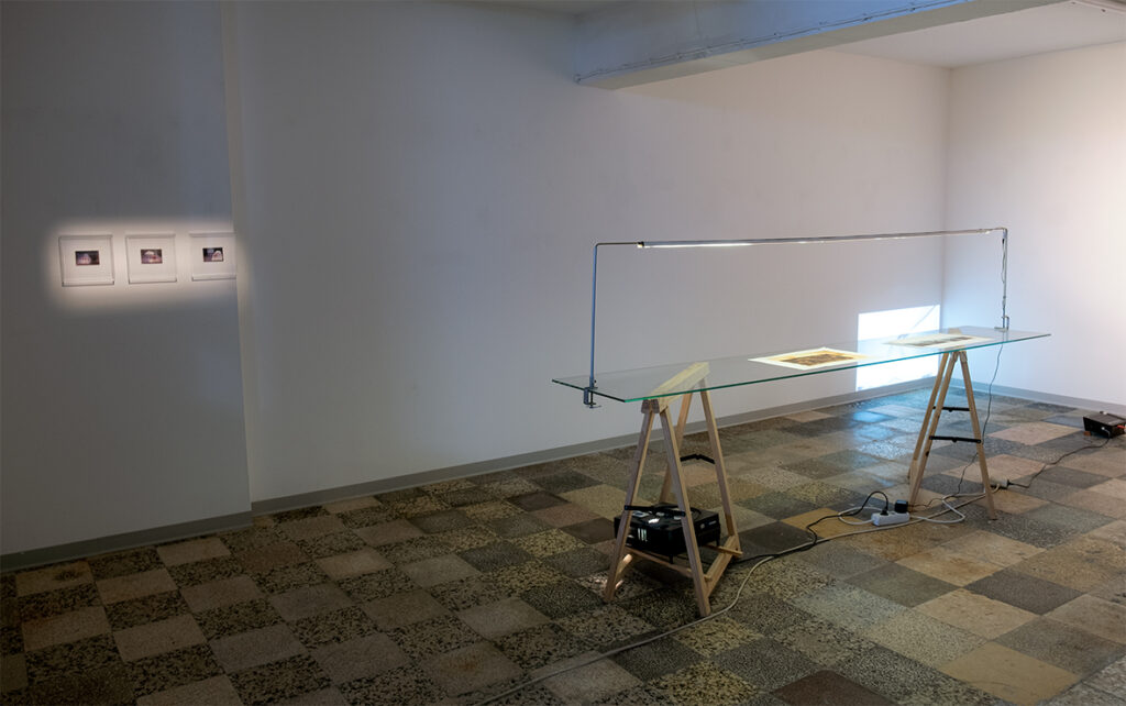 b12 4 - visão da exposição coletiva - _Um lance de dados não abolirá o desejo_ Curadoria Clara Sampaio_